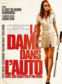 La Dame dans l'auto avec des lunettes et un fusil streaming
