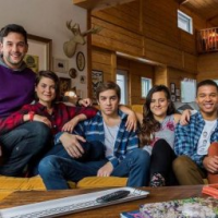 Le Chalet (2015) Saison 2 en streaming français Le Chalet (2015) Saison 2 en streaming français