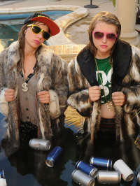 Idiotsitter Saison 1 en streaming français