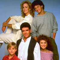 Quoi de neuf, docteur ? Saison 3 en streaming français Quoi de neuf, docteur ? Saison 3 en streaming français