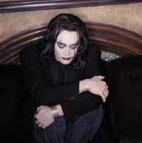 The Crow : Stairway to Heaven Saison 1 en streaming français