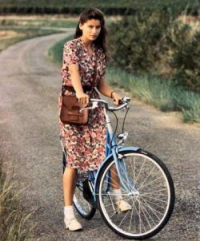 La Bicyclette bleue Saison 1 en streaming français La Bicyclette bleue Saison 1 en streaming français